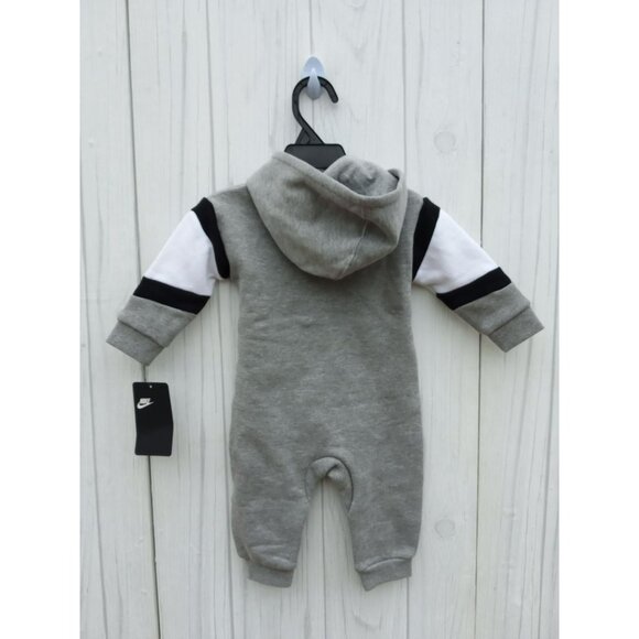 0/3 MONTHS NIKE BABY NEWBORN ROMPER / JUMPSUIT - Picture 3 of 5
